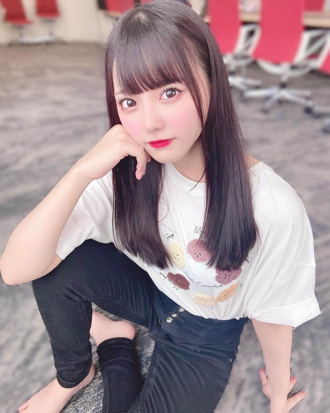 齊藤なぎささんのインスタグラム写真 - (齊藤なぎさInstagram)「😎🐯 ⁡ ⁡ たまにはこういう強めの女の子になりたくなっちゃう！ ⁡ ⁡ ⁡ 赤リップと跳ね上げラインってかわいいよね😘 ⁡ ⁡ みんなも好き〜〜？ ⁡ ⁡ ⁡ #イコラブ #齊藤なぎさ #なーたん #届いてなーたん #idol  ⁡ ⁡」9月18日 20時12分 - saitou_nagisa