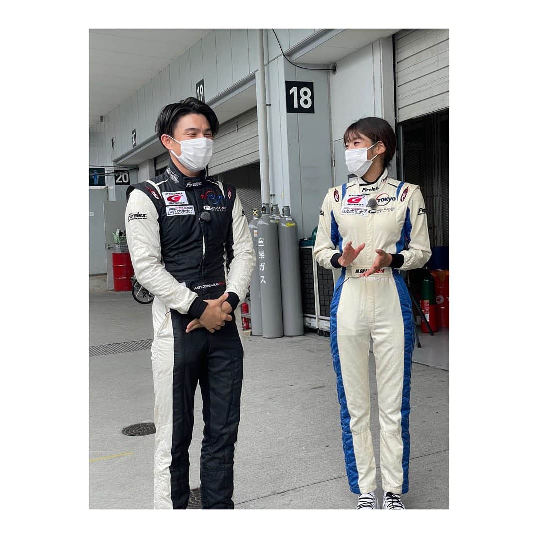 岡副麻希さんのインスタグラム写真 - (岡副麻希Instagram)「. 【#スーパーGTプラス】 ⁡ レース中失礼しますコーナー特別回と題して 中尾さんも一緒にGAINER GTRに失礼してきました🕺 ⁡ 決勝前の午前中になんとマシンに乗せてもらったり， ボタンをー、エンジンをー、などなど！ 貴重すぎる体験をありがとうございました😵‍💫✨ ⁡ 壊れたらどうしよう！と思って怖かったけど この上なくテンションは上がってます🥺✨✨ ⁡ 音がすごかった〜🥺🥺🥺✨ ⁡ 見逃し配信はあすの23時59分まで＾＾ 放映されてない地域の方もこちらからぜひ👼🏻  ⁡安田選手、チームのみなさま ⁡ @gainer.inc  本当にありがとうございました！！ ⁡ ⁡ ⁡ ⁡ #supergt#スーパーGT #テレビ東京#Tver#ネットでテレ東」9月18日 20時39分 - maki_okazoe_official