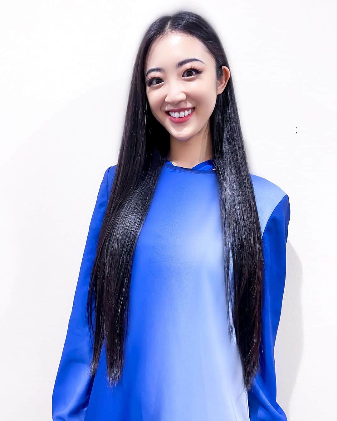 山田真由のインスタグラム：「💖6️⃣💖  いよいよ、日本大会まで 残すところ、あと6️⃣日✨‼️  多くの素晴らしい方々から 沢山のお力添えをいただきながら 着々とステージの準備が進んでいます💫  皆様にお見せできる瞬間が待ち遠しく とてもワクワクしながら準備に取り組んでいます🌈  強い芯を貫き❤️‍🔥、全力の笑顔で💖 私らしく最大限に輝くパフォーマンスをお見せしたいと思います👑✨💫  ご声援のほど、どうぞよろしくお願い申し上げます😌✨  ⚫︎⚫︎⚫︎⚫︎⚫︎⚫︎⚫︎⚫︎⚫︎⚫︎⚫︎⚫︎⚫︎⚫︎⚫︎  👑ミス・グランド・ジャパン ( @missgrandjapan )  👑ミス・グランド・インターナショナル ( @missgrandinternational )  ⚫︎⚫︎⚫︎⚫︎⚫︎⚫︎⚫︎⚫︎⚫︎⚫︎⚫︎⚫︎⚫︎⚫︎⚫︎  #missgrandjapan #missgrandjapan2021 #missgrandinternational  #ミスグランド  #ミスグランドジャパン  #ミスグランドジャパン2021  #ミスグランドインターナショナル  #世界最大規模のミスコン  #ミスコン #ミスコンテスト  #山田真由 #2021 #大学院生 #博士課程  #建築 #デザイン  #動物 #動物福祉 #動物愛護 #アニマルウェルフェア  #犬 #猫 #ペット   MISS GRAND JAPAN 埼玉県アンバサダー ミス・グランド・ジャパン 埼玉県アンバサダー MGJ 埼玉県アンバサダー #MGJ47 #地方創生 #地域活性化 #埼玉観光 #ラジオリーダーズ  #埼玉」