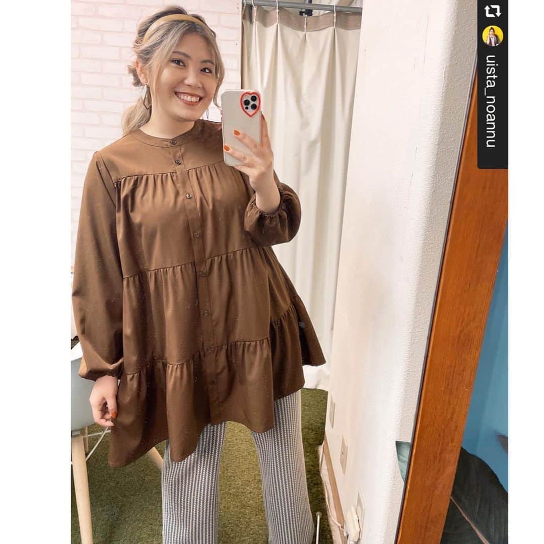 【公式】noannuさんのインスタグラム写真 - (【公式】noannuInstagram)「. 店頭でうぃちゃんのPOPは、 ご覧いただきましたかー？😆✨ . 撮影時のオフショットも、 元気いっぱいなうぃちゃん💓 . ご来店の際は、 探してみてくださいね🎵 .  ＊ツイル･デニムゆるシルエットGジャン.  品番:461647  税込価格4,268円 . ＊ティアードチュニックブラウス.  品番:371353  税込価格3,168円 . ＊カットジャガードフレアパンツ.  品番:331571  税込価格2,068円 . うぃちゃん着用分は、どれも人気アイテム☺️ . ティアードチュニックブラウスは. 袖口にゴムがついているので、 暑い時は袖がめくりやすく便利👍 . またティアードデザインは、 大きく見えてしまわないよう. ギャザー分量を調整しています🙆‍♀️ . ただ可愛さだけじゃない、 こだわりの詰まったアイテムです😍 . こちらはすべて、 オンラインショップでも販売中💁‍♀ . また、店舗、オンラインショップともに、 ただいま.ぽっちゃりサイズのノアンヌでは、 プロパー商品（値下げ商品は対象外）が 20%OFFとお買い得価格でお求め頂けます‼️ . 割引は9月28日までとなっておりますので、 この機会にぜひぜひお得に、 秋物をGETしてくださいね🐻  . あ！！来月もうぃちゃんPOPを. 予定しておりますのでお楽しみに〜🤫  . #noannu . をつけてコーデを投稿して頂くと. こちらでも紹介させて頂きます🥰 . 皆さんの可愛いコーデ、 楽しみにしています🎵  #POP  #Gジャン #ゆるシルエット #ティアードチュニックブラウス #ティアード #フレアパンツ #ジャガード  #体型カバー #スッキリ見え #人気アイテム  #お悩み解決  #おしゃれな人と繋がりたい #ぽっちゃりさんと繋がりたい #ぽっちゃり女子と繋がりたい #ぽちゃコーデ  #ぽわんコーデ  #プチプラ #プチプラコーディネート #プチプラコーデ #きょうのコーデ #OOTD  #ぽっちゃりサイズのノアンヌ #ノアンヌ #コーデ #ファッション #ぽっちゃりサイズ #大きいサイズ  #ぽっちゃりサイズのnoannu #fashion」9月18日 21時27分 - noannnu_jp