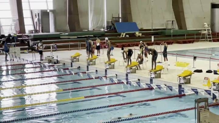 鈴木聡美のインスタグラム：「合宿のラスト練でやった200mFrタイムトライアルの 2'10"6で泳いだ映像を1分以内にまとめました！( ๑•̀ω•́๑) Brしか泳げない私にとっては大大ベストです！w」