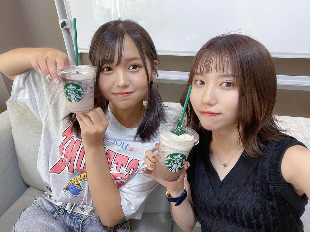ばんばんざいのインスタグラム：「るながスタバを買ってくれました💭  #るなの笑顔で心が満たされる世界」