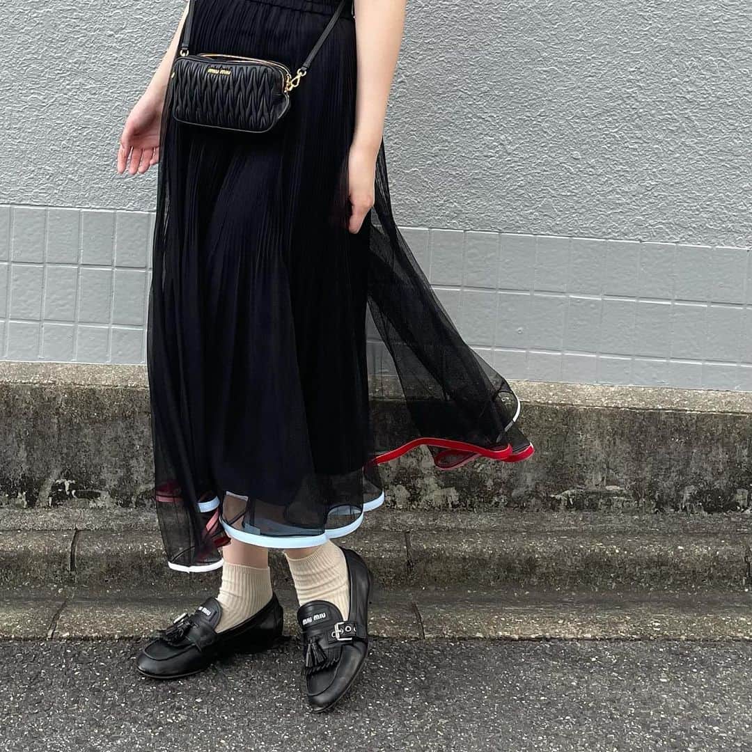 横島亜衿さんのインスタグラム写真 - (横島亜衿Instagram)「とっても可愛いスカートを履いていた日☺️🤍 美味しいシェイクも飲んでしあわせ〜」8月25日 23時40分 - _aeri_yokoshima