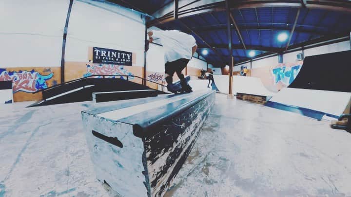 のインスタグラム：「📹GoProMax. @goprojp  @trinitytokyo  training. blading. #水活 #blading #inlineskate  #claps #clapsstore」