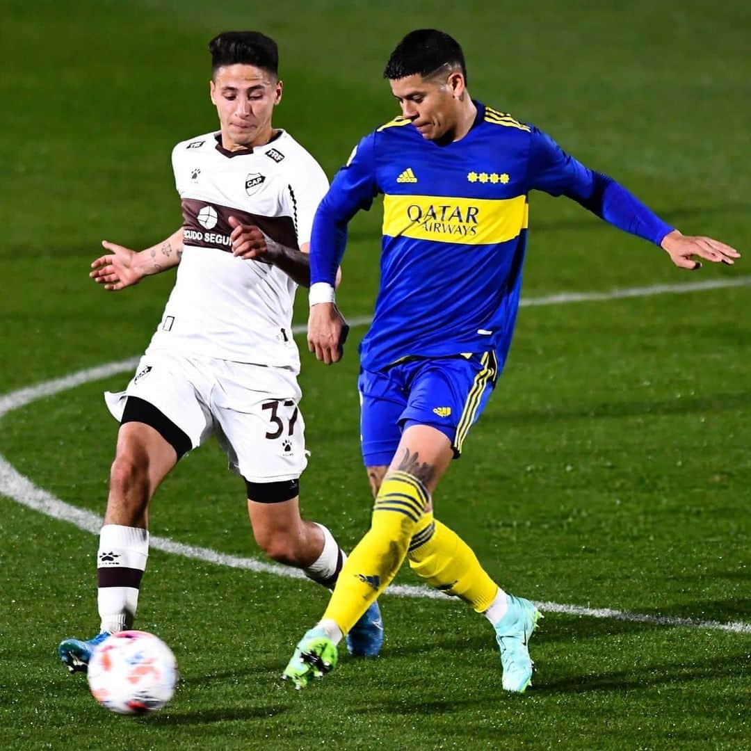 マルコス・ロホのインスタグラム：「Vamoooo @bocajrsoficial 💙💛💙」