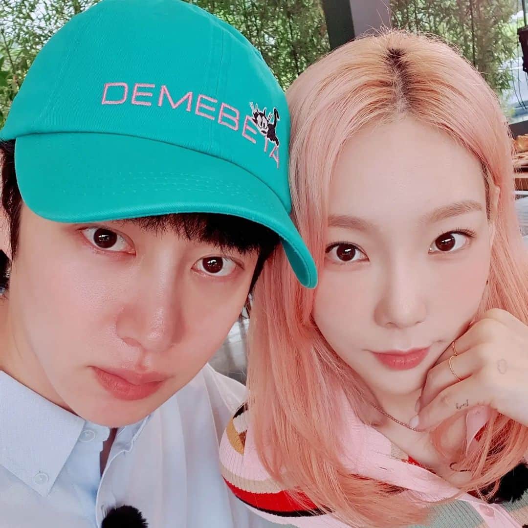 ヒチョルのインスタグラム：「👫🐕🇰🇷🏕🏖  #펫키지 #JTBC」