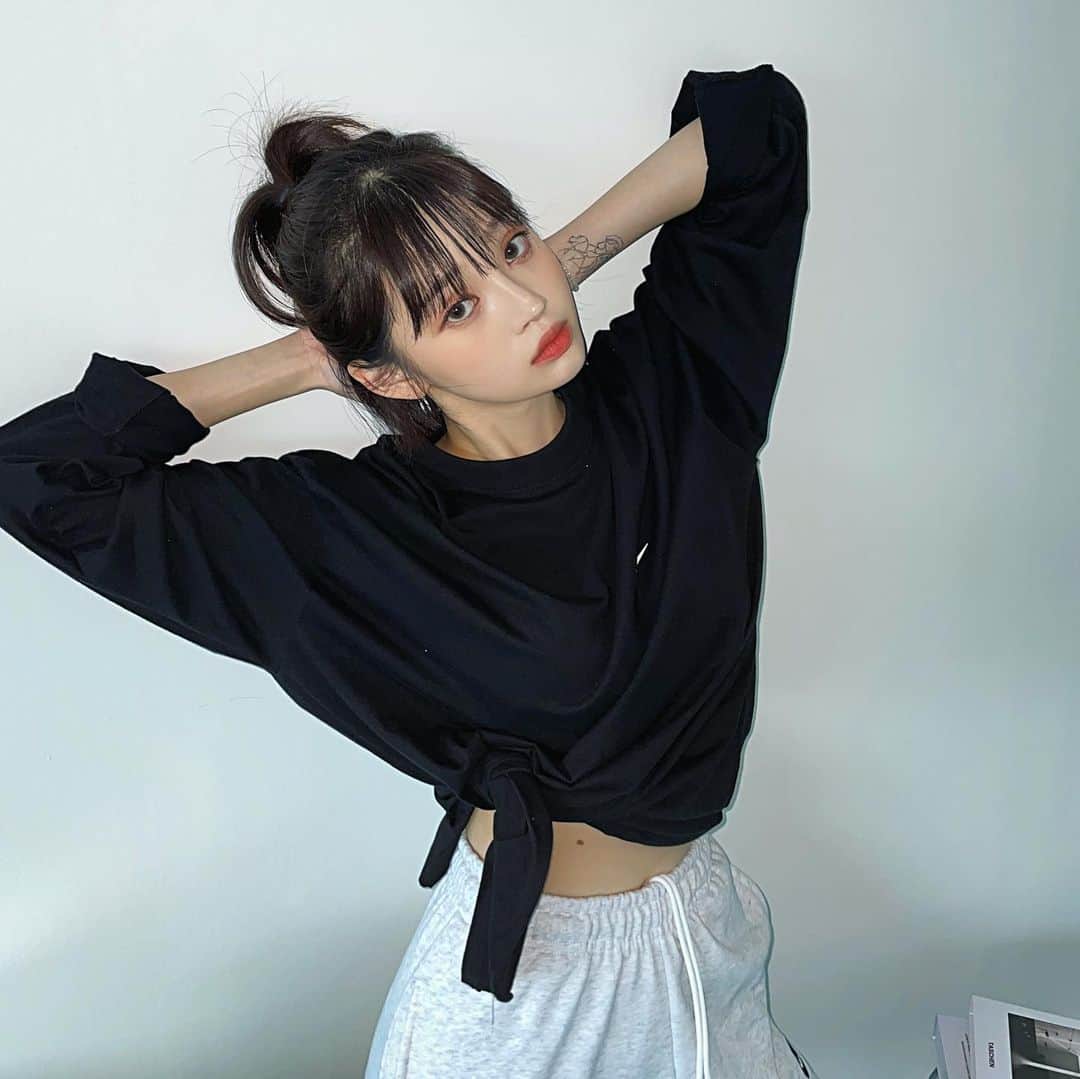 Yoonbitnaのインスタグラム：「타투하고싶다!!😫」