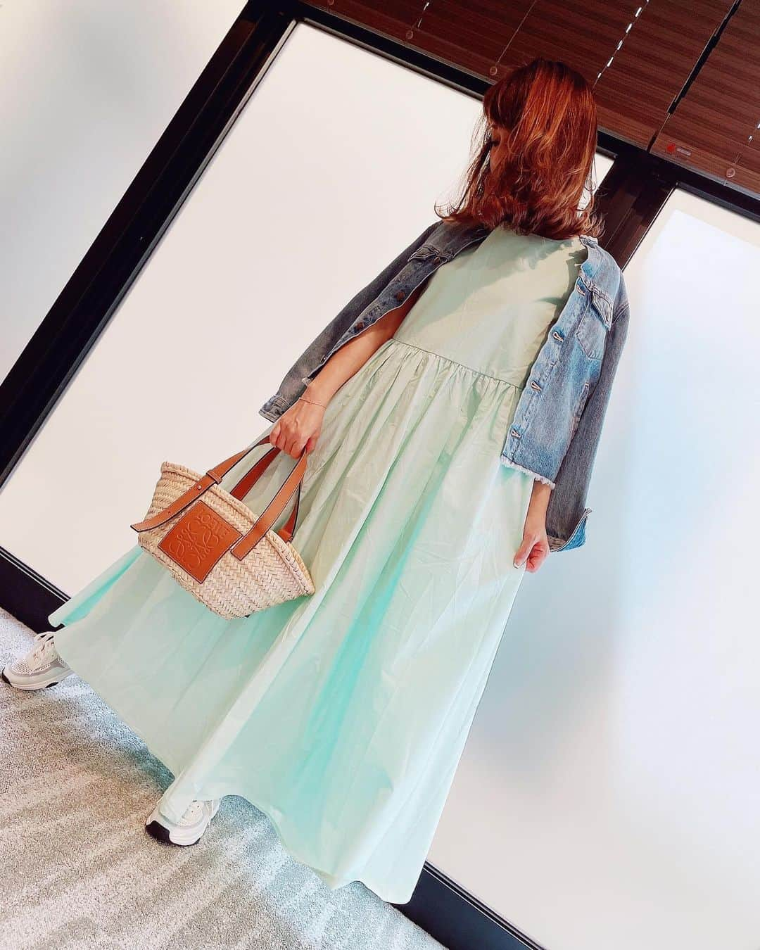 渡辺美奈代さんのインスタグラム写真 - (渡辺美奈代Instagram)「私服  #ミントグリーン #LOEWE #CHANEL」8月26日 18時52分 - watanabe_minayo