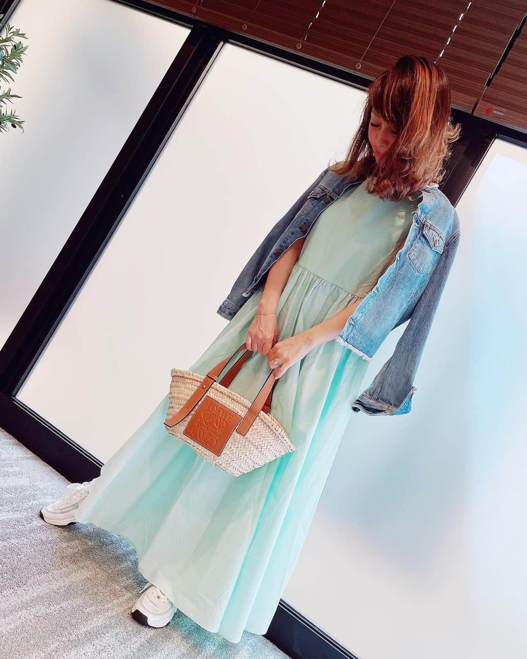 渡辺美奈代さんのインスタグラム写真 - (渡辺美奈代Instagram)「私服  #ミントグリーン #LOEWE #CHANEL」8月26日 18時52分 - watanabe_minayo