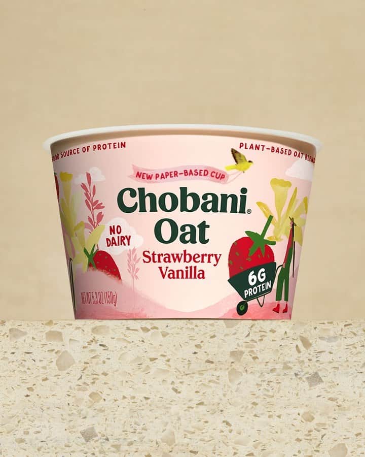 Chobaniのインスタグラム：「Introducing our first-ever paper-based cup made from 80% paperboard. We are the only major food brand to have a paper-based cup in the yogurt aisle. It’s an important step in our efforts to reduce plastic use and put more sustainable packaging on shelves across America.」