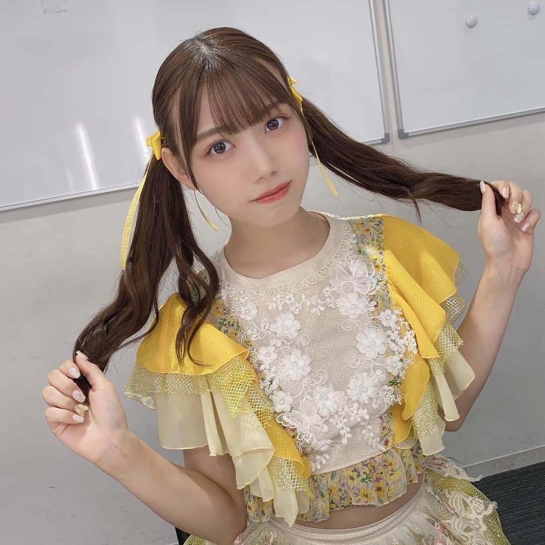 のインスタグラム：「→ リボンかわいいの💛 #ツインテール #アイドル」
