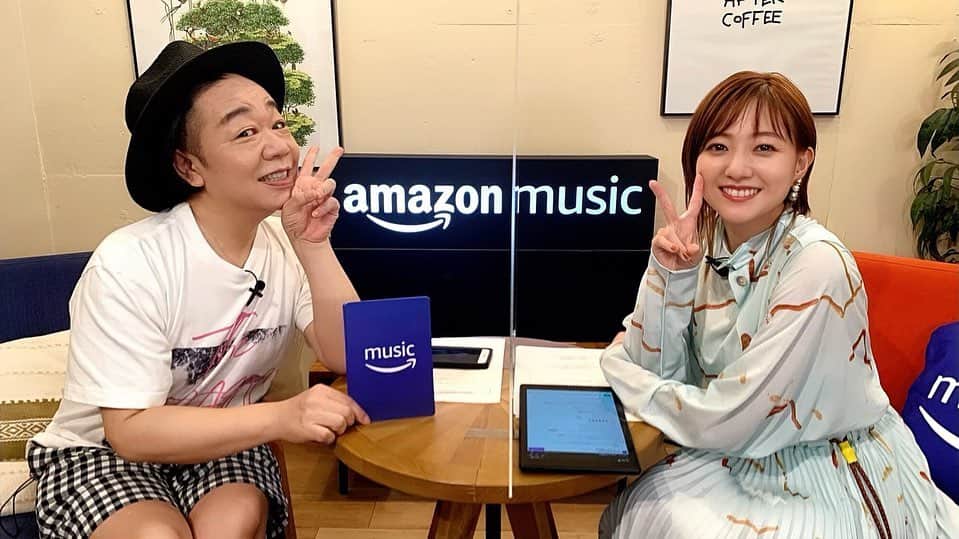 伊藤千晃のインスタグラム：「今日のお仕事は久々にしげるちゃんと♡ ⁡ ずっとリモートでしか話してなかったから、 直接顔を見て話せることってこんなにも嬉しいことなんだって思いました🥺❤️ ⁡ 見てくれたみんなありがとう‼︎ ⁡ コメントでもあった私の今日のクラリス衣装は、 @kohslickcurro のものだよ👗笑 ⁡ ⁡ #ワンピース ⁡#amazonmusic」