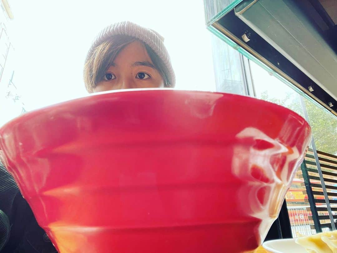 岩渕真奈さんのインスタグラム写真 - (岩渕真奈Instagram)「🍦🍨❤️ ⁡ 沢山食べた日😙 ⁡ #ぶちゆい #1人ラーメン女子」8月27日 6時44分 - iwabuchi.m_jp