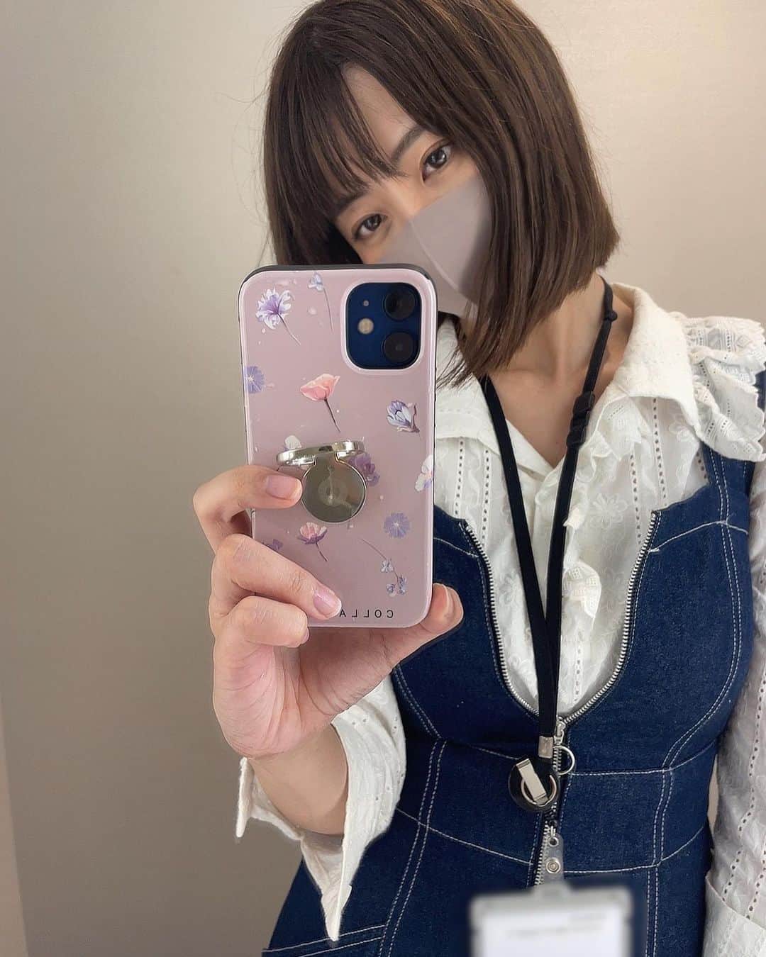 古川真奈美さんのインスタグラム写真 - (古川真奈美Instagram)「. . まだ暑い日々が続いているので、髪の毛サッパリしてきました✂️ この後は、冬に向けて伸ばしていきまーす🙃💓 ⁡ 沼口さんありがとうございました✨ @takahiro_numa  ⁡ ⁡ ⁡ ⁡ ⁡#美容室 #カット #ボブヘアー #instalike #instamood  #ootd #东京 #扎心了 #ow #맞팔 #instapic  #팔로우미 #instaphoto #instagravure #girl #follow #followme #グラビア #japanesegirl #selfies  #インスタグラビア  #gravure」8月27日 20時49分 - mana_0619