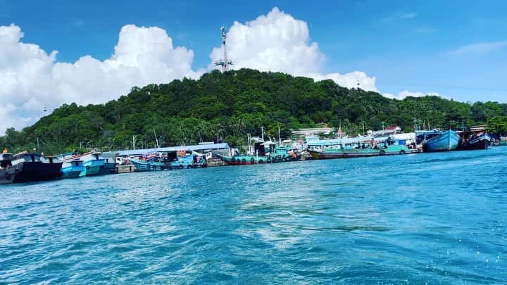 松井大輔のインスタグラム：「海　sea  #summer #夏 #水着 #sea」