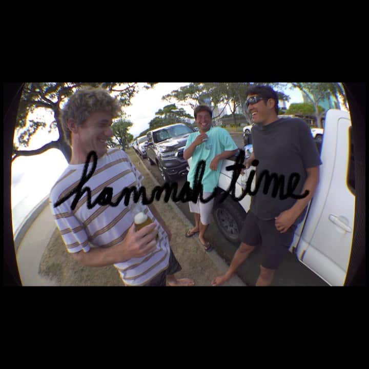 稲葉玲王のインスタグラム：「Waikiki with the boys🍺🍺🍺 @hammah_time」