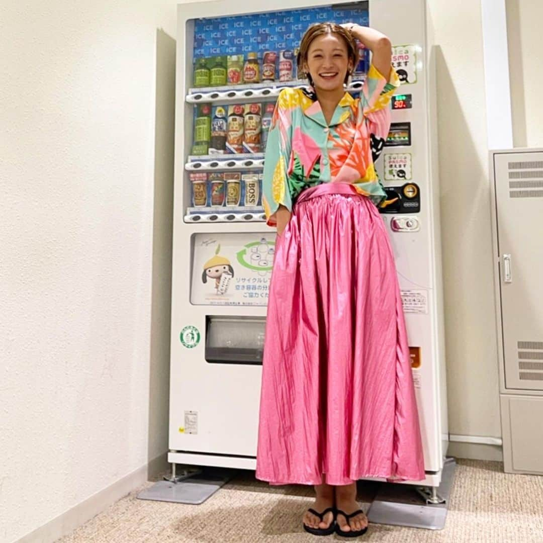 西山茉希さんのインスタグラム写真 - (西山茉希Instagram)「いちご（越後） ええとこ（いいとこ） えろえろあるよ（いろいろあるよ）。  #言わない #😂🤣😂  ほんにいいとこいっぺことあるすけ、 遊びに行ったらいいこっつぁーて🌈🎶🌈 （長岡弁）  #よじごじdays  #新潟特集 #お邪魔しました #💜😋💜  楽しくて、 嬉しくて、 美味しかったぁ🎶」8月27日 17時21分 - maki.nshiyama50