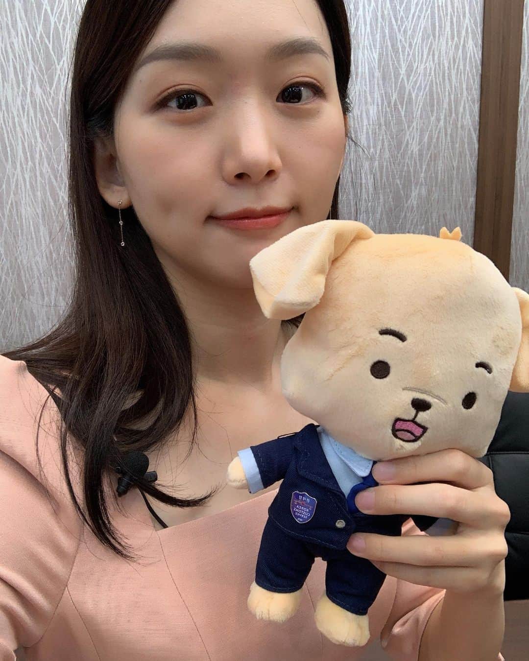チン・ギジュのインスタグラム：「#관세청 #홍보대사 #진기주입니당 #인사드립니당」