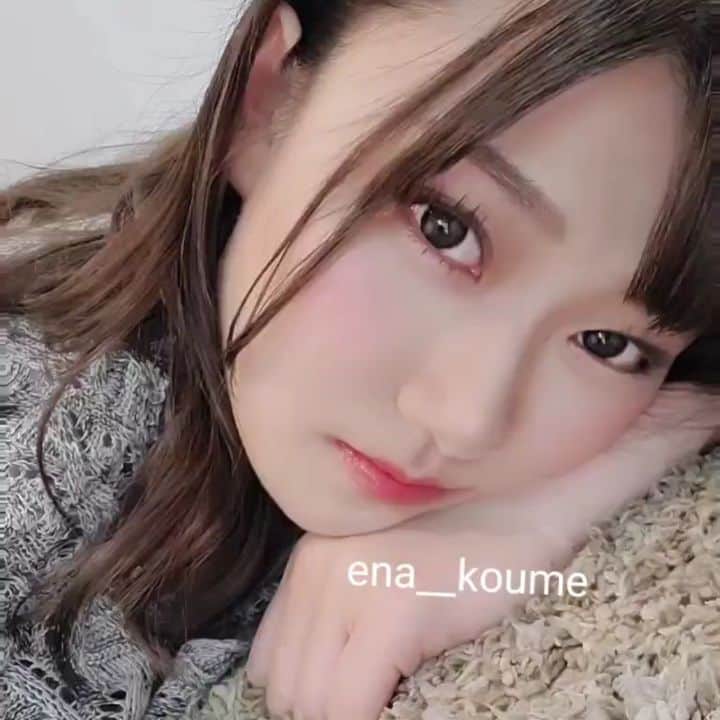 のインスタグラム：「撮影始まるまで少し時間あるんだけど、眠い…( ˘꒳​˘)」
