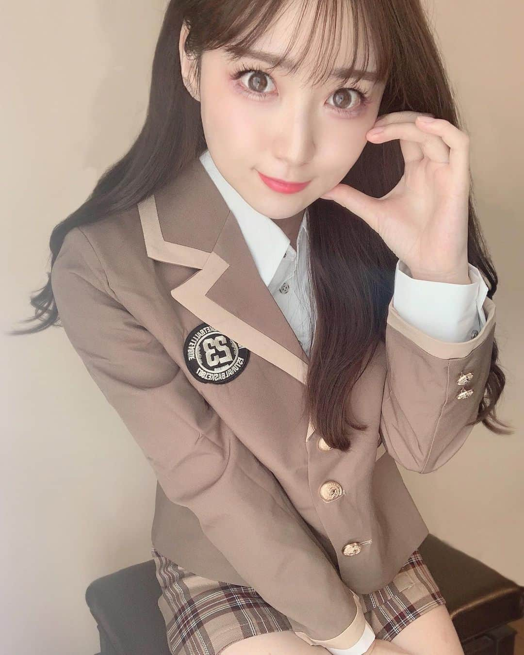 小越しほみさんのインスタグラム写真 - (小越しほみInstagram)「いつかの韓国制服🐻 ・ ・ ・ ・ ・ ・ ・ ・ ・ ︎︎︎︎☑︎costume… @selectshop_mieux  ・ #制服 #制服コーデ #韓国制服 #茶色制服 #女子高生 #女子高生制服 #女子高生コーデ #女子高生コス #jk #jkコスプレ #jkコス #コスプレ #オゴコスプレ #cosplay」8月27日 22時43分 - shihomi1129