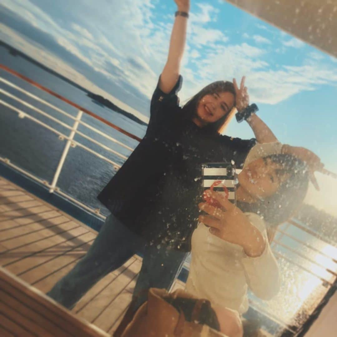 安藤萌々さんのインスタグラム写真 - (安藤萌々Instagram)「✌️🚢 🇸🇪 🇫🇮 #アーカイブ #クルーズ #2019」8月28日 1時39分 - momo_ando_ex