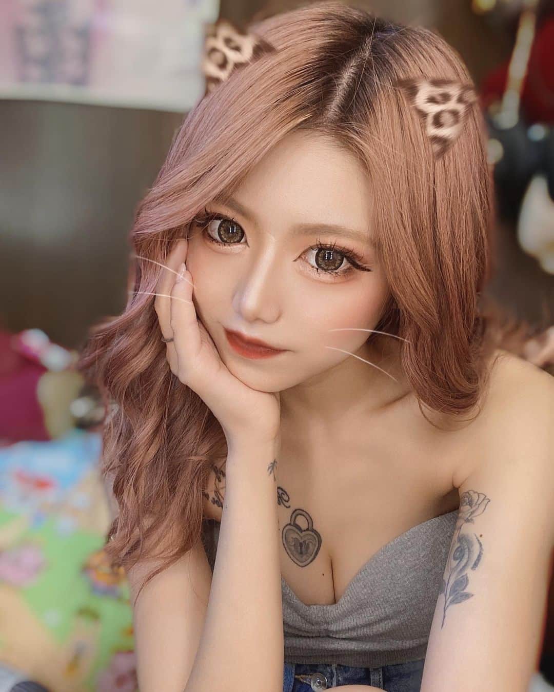 Rinoのインスタグラム：「このGYDAの服ぺちゃぱいでも盛れる神🍒 #ぎゃう」
