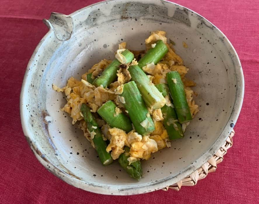 夏木マリさんのインスタグラム写真 - (夏木マリInstagram)「#おうちご飯 #lunch #sidedish #healthmenu #gambal   今週のSide dish🥣」8月28日 13時19分 - mari_natsuki