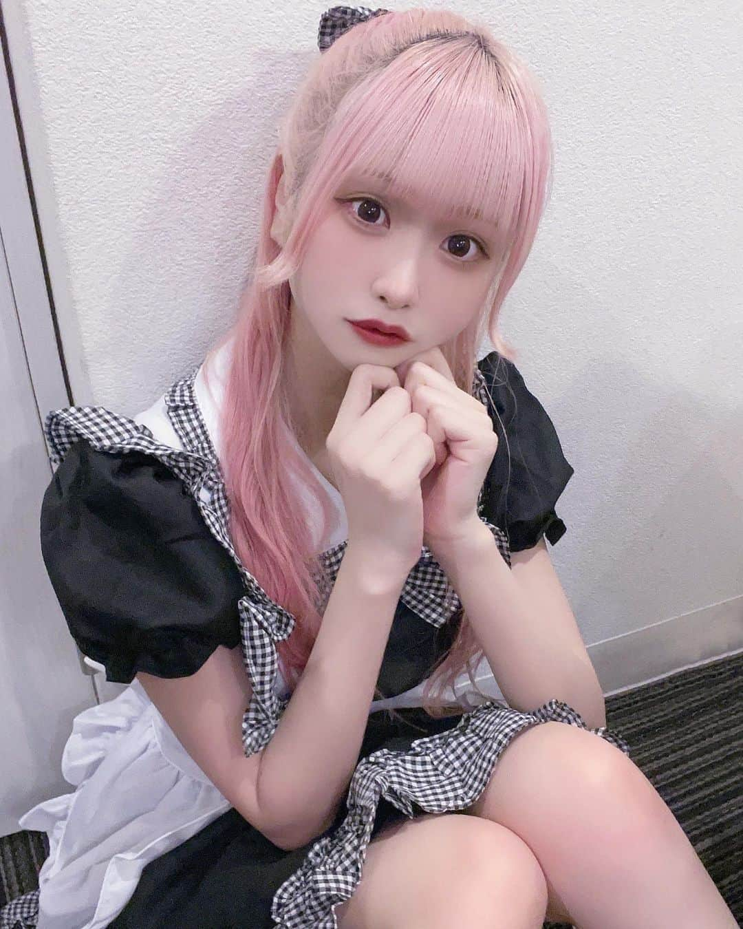 いちさんのインスタグラム写真 - (いちInstagram)「ピンクメイド🎀  #idol #cosplay #cosplayer #cosplaygirl #japanesegirl #girl #selfie #instagood #hightone #maid #pinkhair  #twins #twintail #fff #lfl #l4l #アイドル #派手髪」8月28日 13時25分 - ichi_7cos