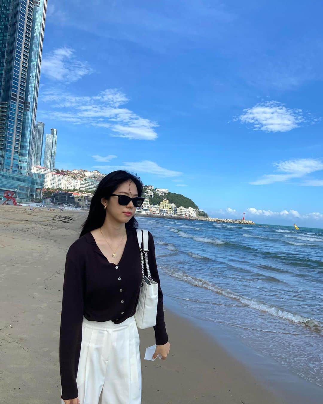 ソ・ウンスのインスタグラム：「🐚💙🧜🏻‍♀️」