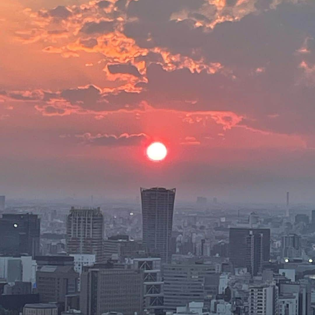 藤原ヒロシさんのインスタグラム写真 - (藤原ヒロシInstagram)「tokyo 18:00」8月28日 18時06分 - fujiwarahiroshi