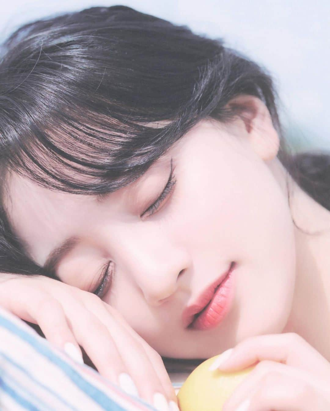 ジヒョさんのインスタグラム写真 - (ジヒョInstagram)「♡ i hope all of you have a great weekend!! <333⠀ — Yes I‘m Jihyo Photobook › © njmsjmdct2」8月28日 18時53分 - jypjihyo