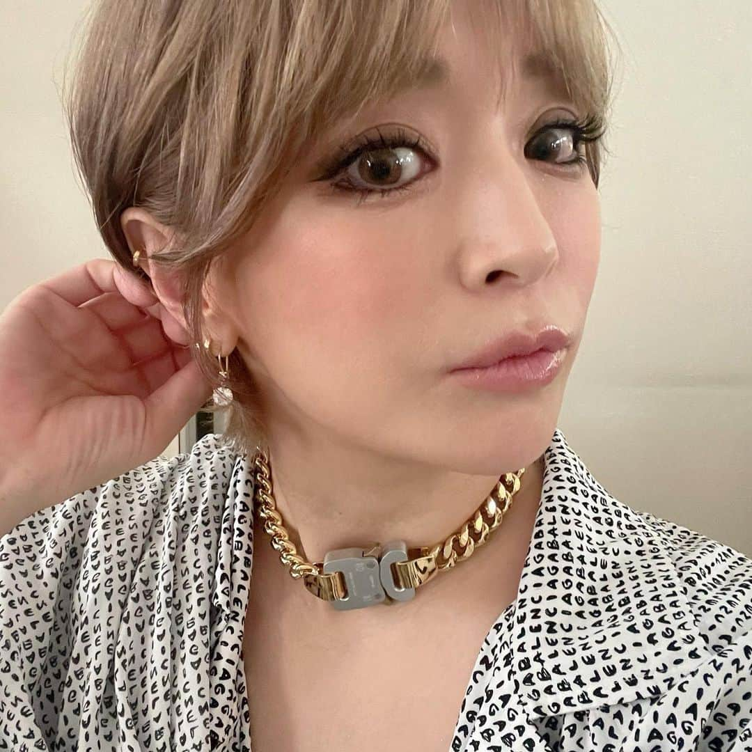 浜崎あゆみさんのインスタグラム写真 - (浜崎あゆみInstagram)「ラフ&ミュージック、ありがとうございました😻  神4の皆様にお会い出来てしまいました、、、幸せだぁーっっ✨✨✨  #FNS #ラフアンドミュージック #歌と笑いの祭典」8月28日 22時05分 - a.you