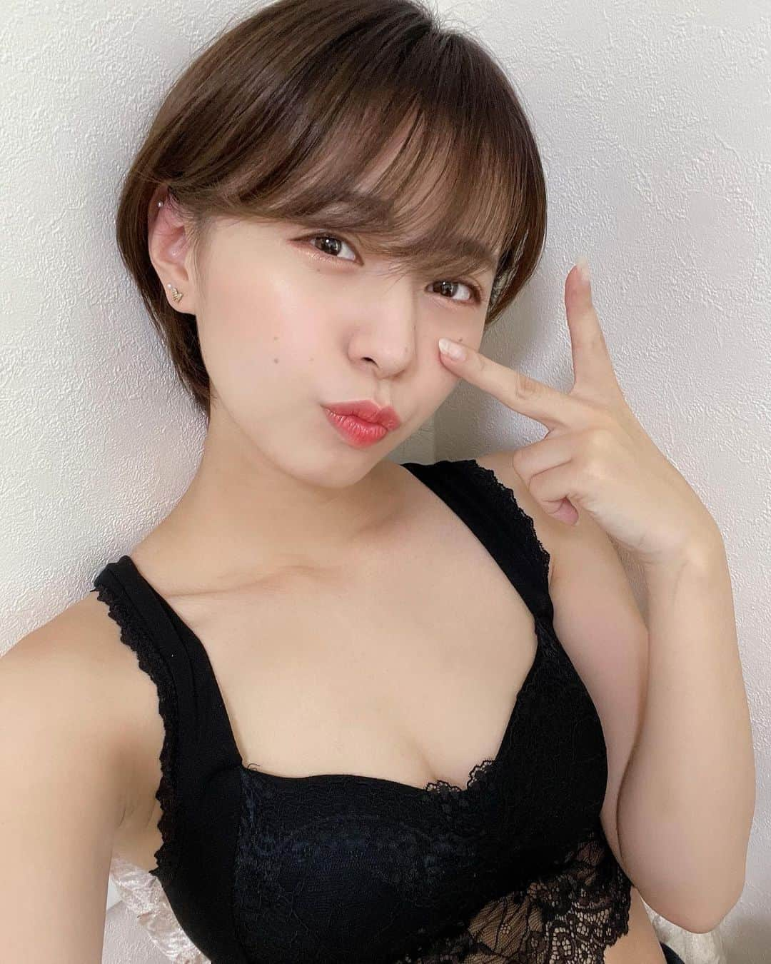 MIORIさんのインスタグラム写真 - (MIORIInstagram)「・ 快適なおうち時間🏠 しめつけないかららくちん💪 ・ ・ ・ ツーハッチ　@tu_hacci #ナイトブラ#キャミソール#ブラトップ#かわいい#女子力#夏コーデ#女子力アップ#ルームウエア#ルームウェア女子#バストケア#部屋着#パジャマ#ルームウェア#ナイトウェア#ブラジャー#ツーハッチジョシ#tu_haccipic」8月28日 21時59分 - __mk.31__