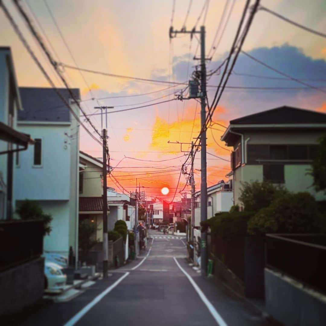 木村ひさしさんのインスタグラム写真 - (木村ひさしInstagram)「近所の夕陽」8月28日 22時16分 - kimura.hisashi