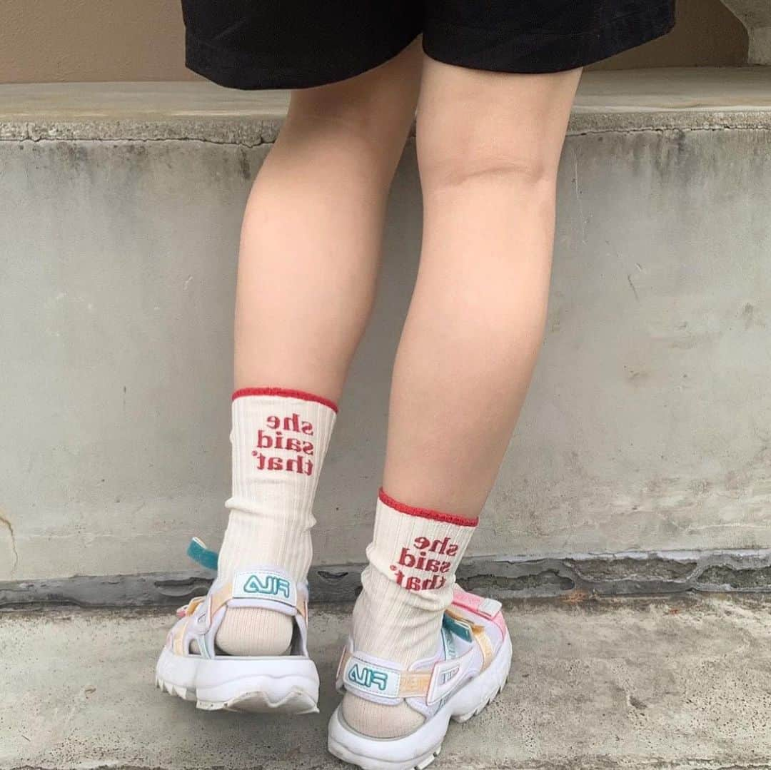 古着女子さんのインスタグラム写真 - (古着女子Instagram)「\ お洒落は 足元から 👟 🤍 /  お洒落さんのかわいい 足元を紹介してみました 🕯♥  -` ̗ 是非参考にしてね 🐻 ˎˊ˗  @misaki__05__  @ig.hsk  @ _mik.___   ーーーーーーーーーーーーーーーーーーーーーー  🏡古着女子がプロデュースする古着ショップを紹介🏡 ・9090 ナインティナインティ @9090s_ 👖👟 ・Spoon スプーン @spoon__store 🥄✨ ・nemne ねんね @nemne_store 🌿🥛  🌼公式LINE@→@furuzyo で検索🌼 LINE@だけのお知らせや古着の疑問にも答えます！  古着を素敵に着こなしてる女性の方をRepostでご紹介させていただきます🐒写真は全てご本人様に【掲載許諾】をとっております💓  #夏コーデ #夏 #夏服コーデ #古着女子 #古着コーデ #ゆるコーデ #プチプラコーデ #服好きな人と繋がりたい #お洒落さんと繋がりたい #カジュアルコーデ #メンズライクコーデ  #メンズライク女子  #ストリートファッション #ストリート系女子  #スト女 #着画 #ラテカラーコーデ #置き画コーデ #ガーリーコーデ #今日のコーデ #ファッションコーデ #メンズライク #モテコーデ #シンプルコーデ  #古着すきな人と繋がりたい」8月28日 22時39分 - furuzyo