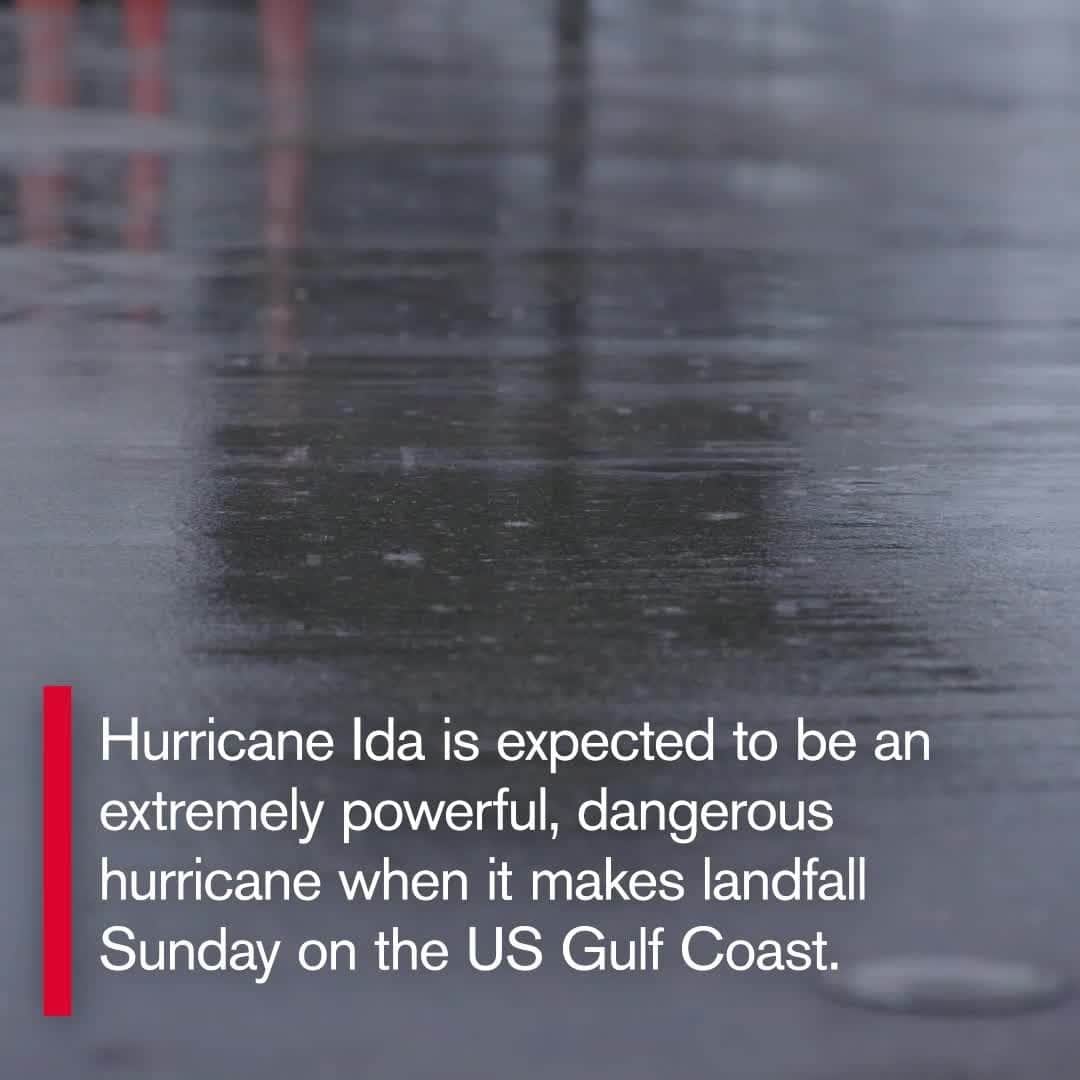 ネーブ・キャンベルのインスタグラム：「#HurricaneIda is approaching Louisiana and is expected to make landfall as a category 4 storm.   If you're in #Ida's path, you should finish storm preparations today. Evacuate if local officials ask you to do so as it may be difficult to help people after landfall.   Over 500 volunteers are ready to help those impacted. Follow these accounts for more information on local response efforts: ➡️ @arcLouisiana  ➡️ @ala_redcross」