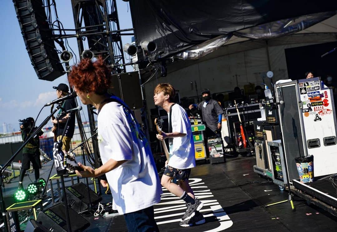 04 Limited Sazabysさんのインスタグラム写真 - (04 Limited SazabysInstagram)「. 2021.8.29 泉大津フェニックス 『RUSH BALL 2021』  📸 @ninjajon」8月29日 19時35分 - 04limitedsazabys_official