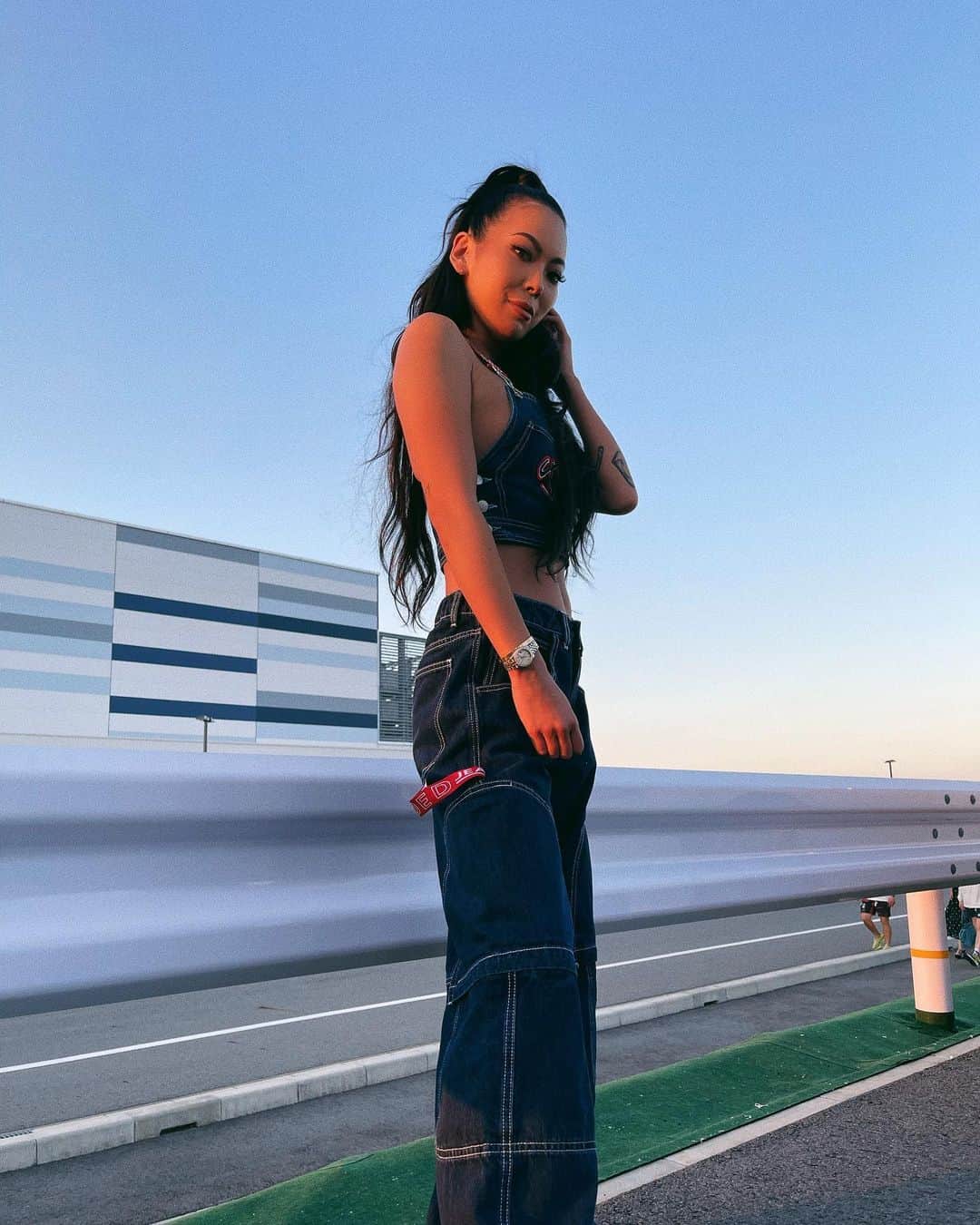 のインスタグラム：「1,2,3,4 ?」