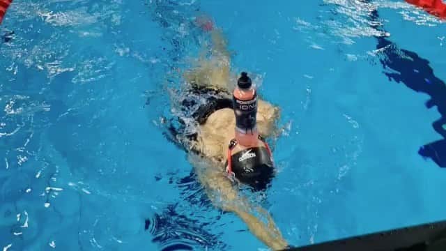 Sophie Pascoeのインスタグラム：「Fine tuning before tomorrow’s 100m Backstroke race! 💗 #tokyo2020 #paralympics #athlete #swimming #training」
