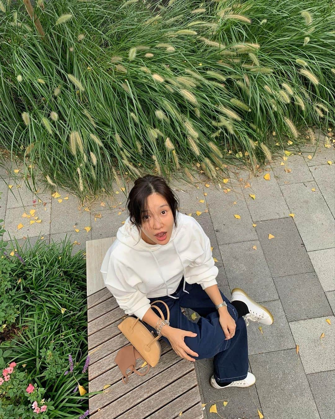 nanaさんのインスタグラム写真 - (nanaInstagram)「일요일  급 책 사러 걸어가기로 결심!! 좋은(발바닥아팠지만) 시간이였다」8月29日 20時32分 - luv__ribbon