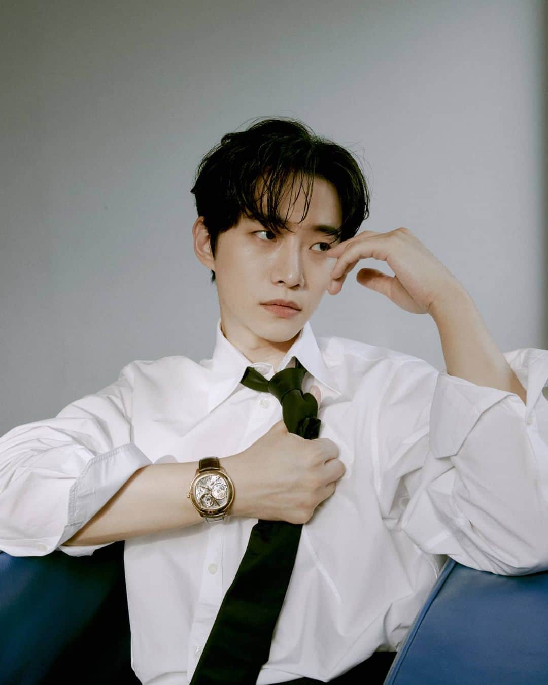 ジュノ のインスタグラム：「b컷  #에스콰이어 #피아제 #AD」
