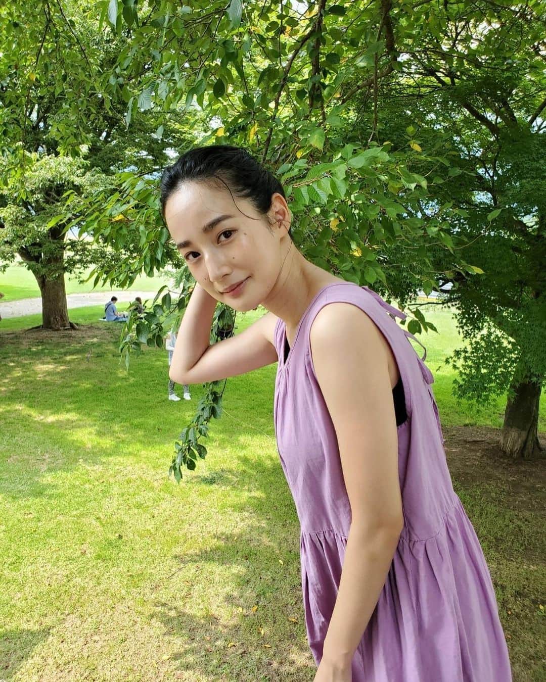 高嶋香帆のインスタグラム：「都内から少し離れた避暑地で撮影でした。 皆んな犬の散歩してた🐶 気持ちよさそうで良いなぁ☺️💓  今日も素敵な一日を！🌞」