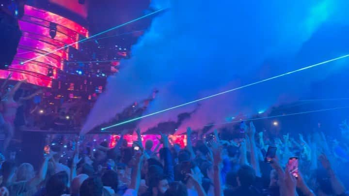 DJ DAIKI（若林大輝）のインスタグラム：「🇺🇸🇺🇸🇺🇸 🎧kaskade at OMNIA Las Vegas @kaskade @omnianightclub 🔥 . #omnia #lasvegas #kaskade  #nightclub #caesarspalace」