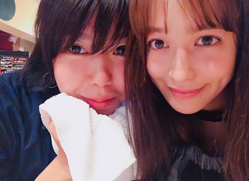 野崎萌香さんのインスタグラム写真 - (野崎萌香Instagram)「2018ねんのきょう...♥️  遅ればせながら ほのちゃん💗ご結婚おめでとうございます👰🏼‍♀️💍  @honoohno」8月30日 23時52分 - moeka_nozaki