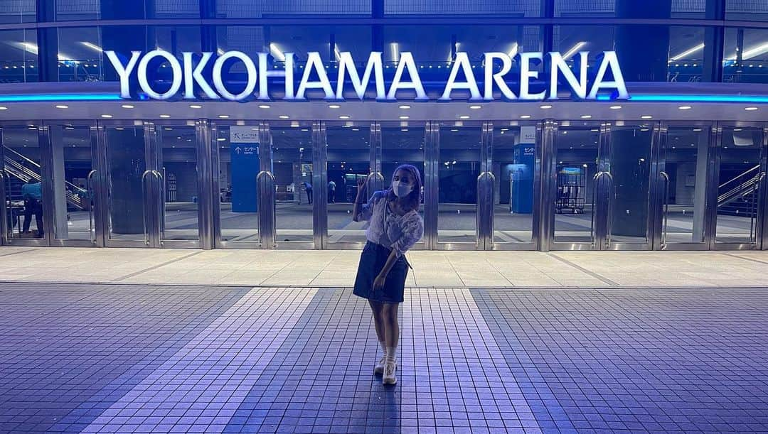 ゆりのインスタグラム：「YOKOHAMA ARENA ✨  #静岡 #アイドル #ロザリオクロス #@JAMEXPO2020-2021 #横アリ #YOKOHAMAARENA #夢のような時間 #夢の時間をありがとう」