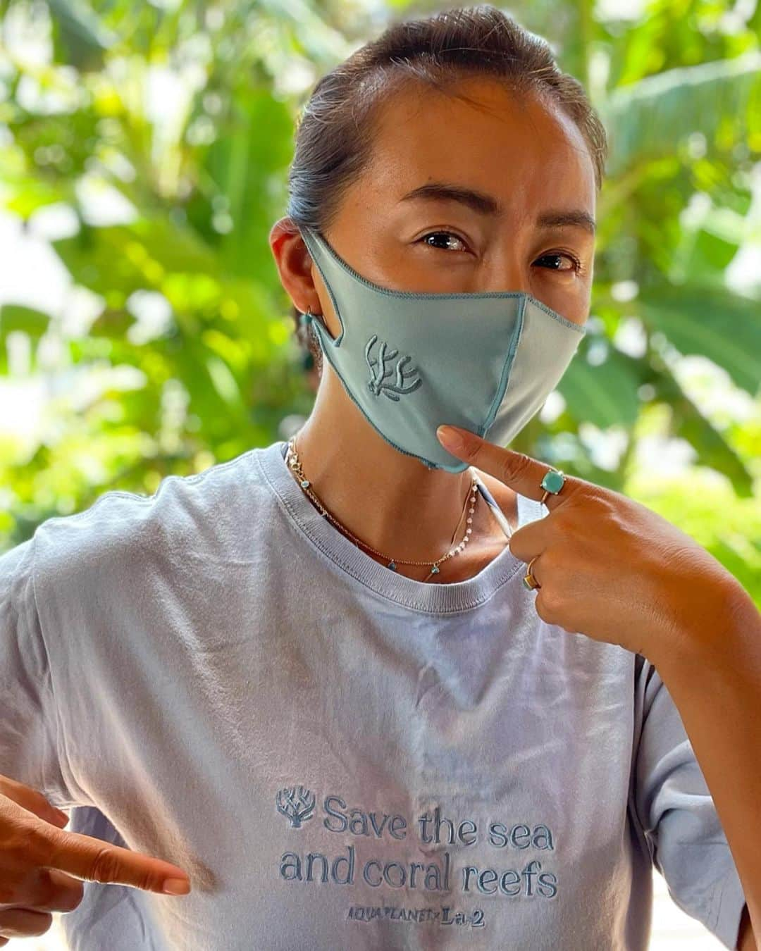 田中律子さんのインスタグラム写真 - (田中律子Instagram)「NPO法人アクアプラネット🐚 La-2コラボTシャツ発売❤️  アクアプラネット設立当時からコラボTシャツを出してくれてる　La-2 @la2_shop  売上の一部を珊瑚保護に寄付してくれます🌞🌴久しぶりに、またアクアプラネットのTシャツが発売になります👏  今回は、Tシャツ、ヨガウェア、マスク🤩@la2_shop から、ショップサイトにとべるのでぜひ、チェックしてみてね☝️  Save the sea and coral reefs 🌏🌊  Aqua planet × La-2  #npo法人アクアプラネット  #サンゴ保護 #3935 #savetheocean  #savethesea  #savethecoral  #100年後の子供たちにこの海を残そう  #la2」8月30日 19時10分 - ri2kotanaka