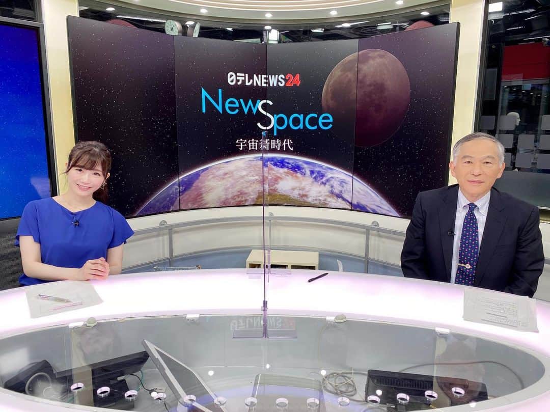 榎本麗美のインスタグラム：「💫 #NewSpace ー宇宙新時代ー  今回も、宇宙飛行士を目指す方、必見だと思います！  ゲストは、JAXA社友の柳川孝二さん🚀 2008 年の宇宙飛行士選抜試験のリーダーです。 柳川さんが試験時に感じた、 油井宇宙飛行士、大西宇宙飛行士、金井宇宙飛行士の”資質”を教えて頂きましたよ📝  宇宙飛行士さん達のキャッチフレーズを考えたのですが、 油井さんの 『ロボットアームの魔術師』にJAXAさんOKが出てテンション上がりました✨  かなり貴重なお話、ぜひYouTubeでご覧下さい✨ ↓ https://youtu.be/YERWykpbPsI」