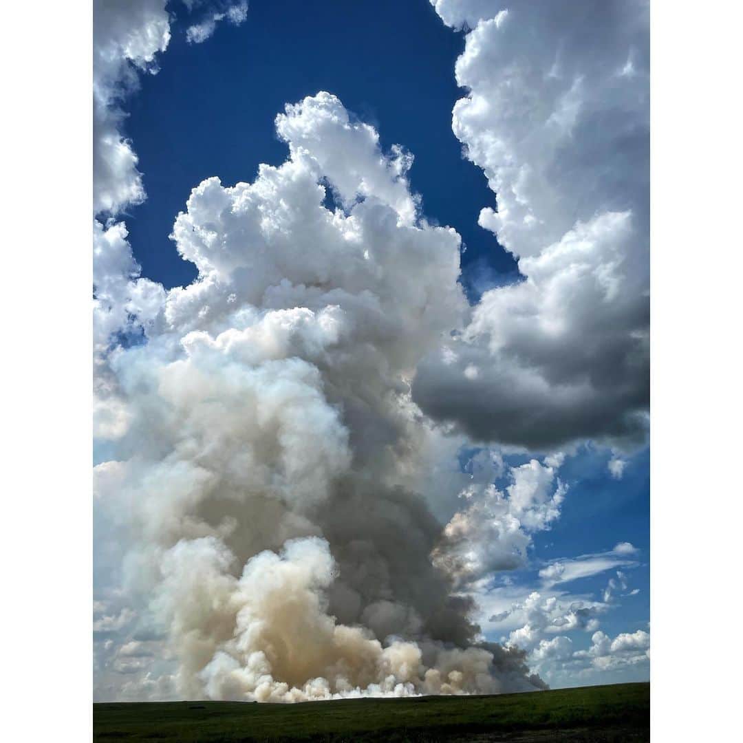ロドリゴ・プリエトさんのインスタグラム写真 - (ロドリゴ・プリエトInstagram)「Fuego y nubes」8月31日 8時57分 - rpstam