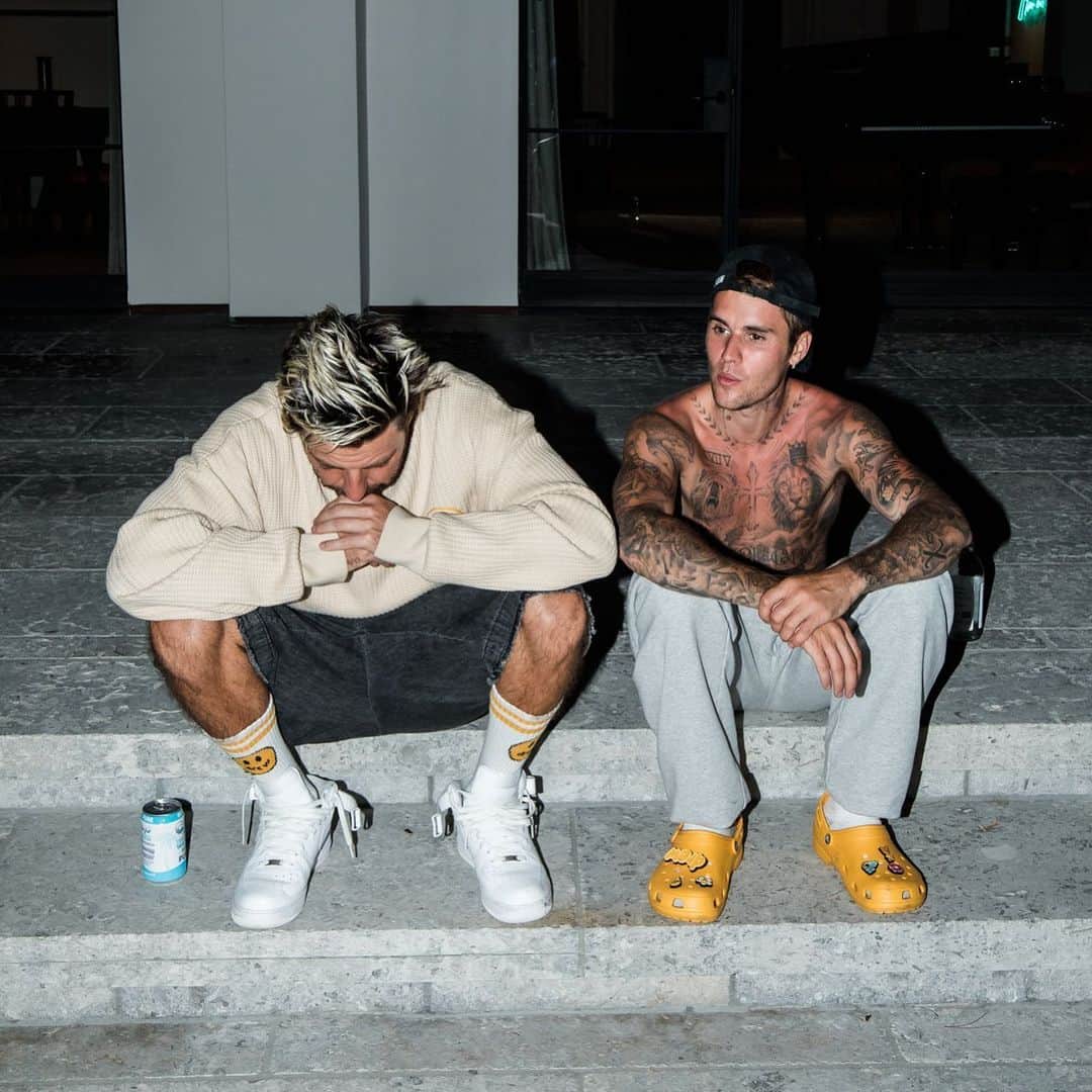 ジャスティン・ビーバーのインスタグラム：「Brothers @ryangood24 📷: @rorykramer」