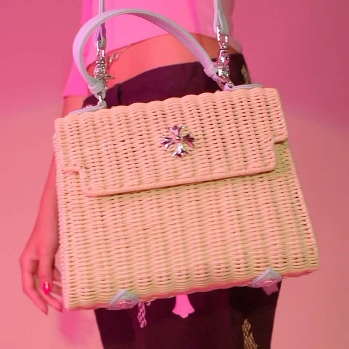 クロムハーツのインスタグラム：「+ dolly bag + + + link in bio + + + @frankiebstark shot n directed by @laurielynnstark +」